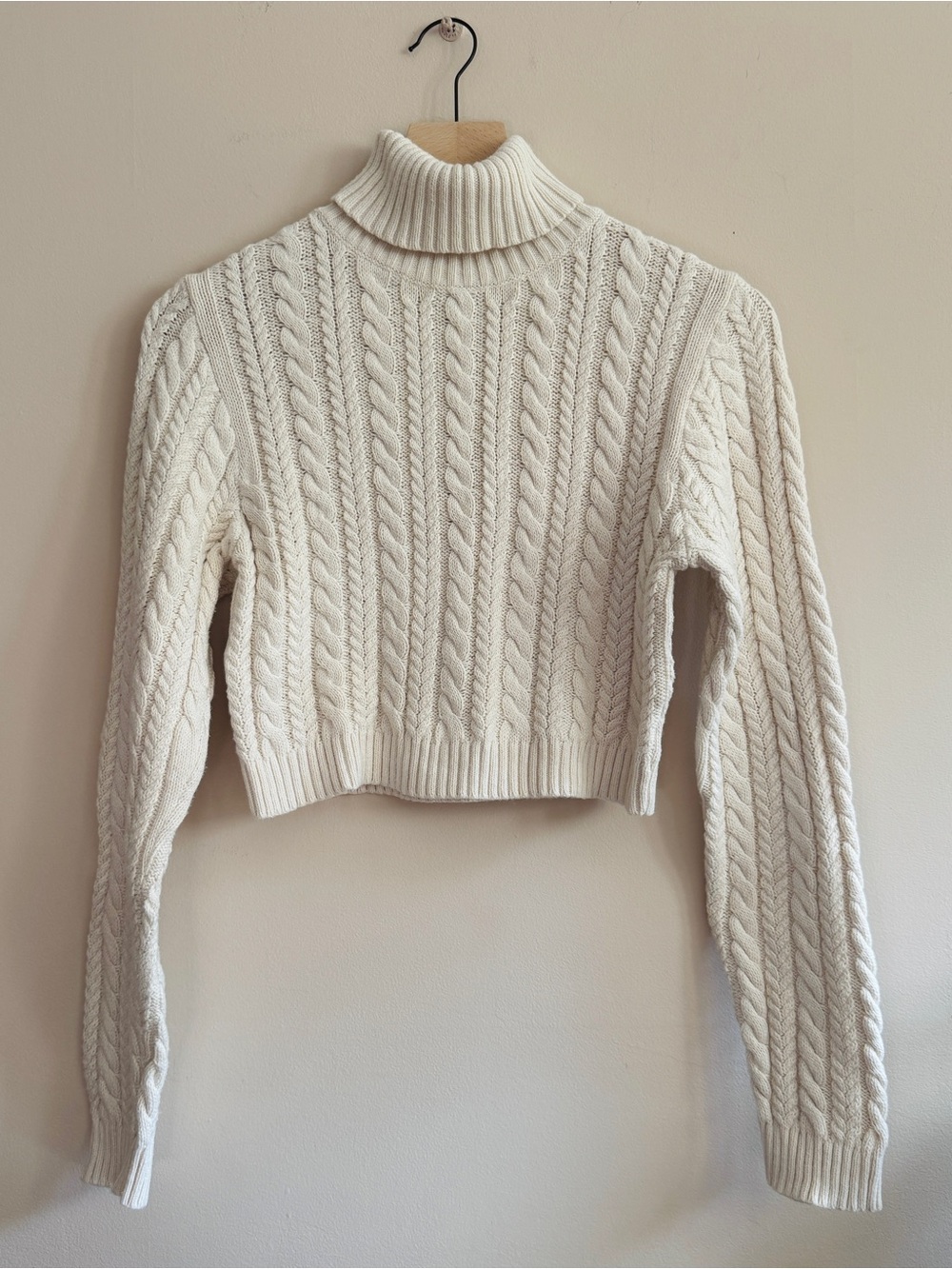 ☕️ Cropped Cream Cotton Sweater
